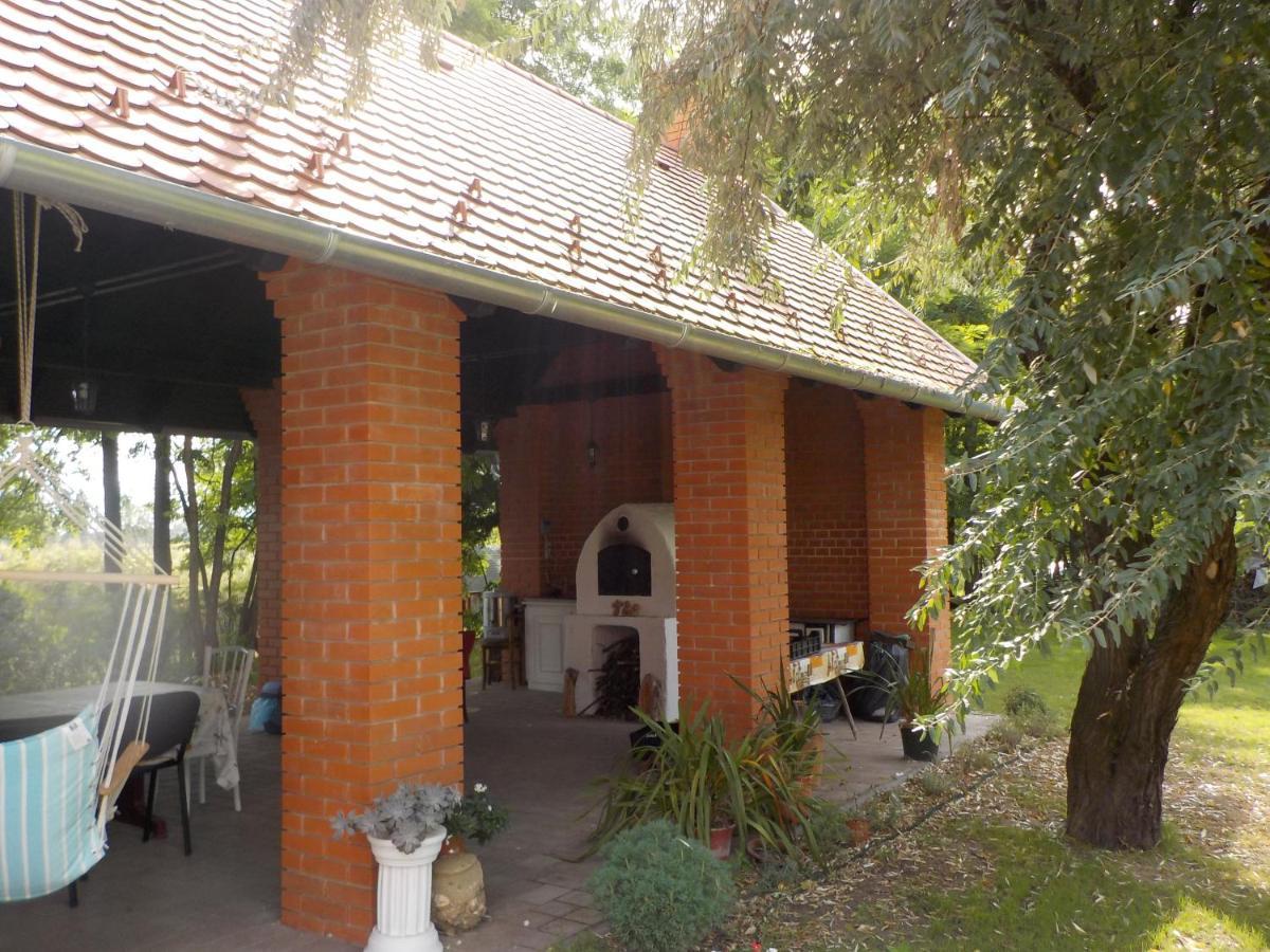 Guest House Vidravar Tabdi Ngoại thất bức ảnh