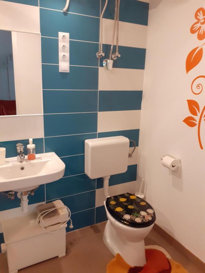 Guest House Vidravar Tabdi Ngoại thất bức ảnh