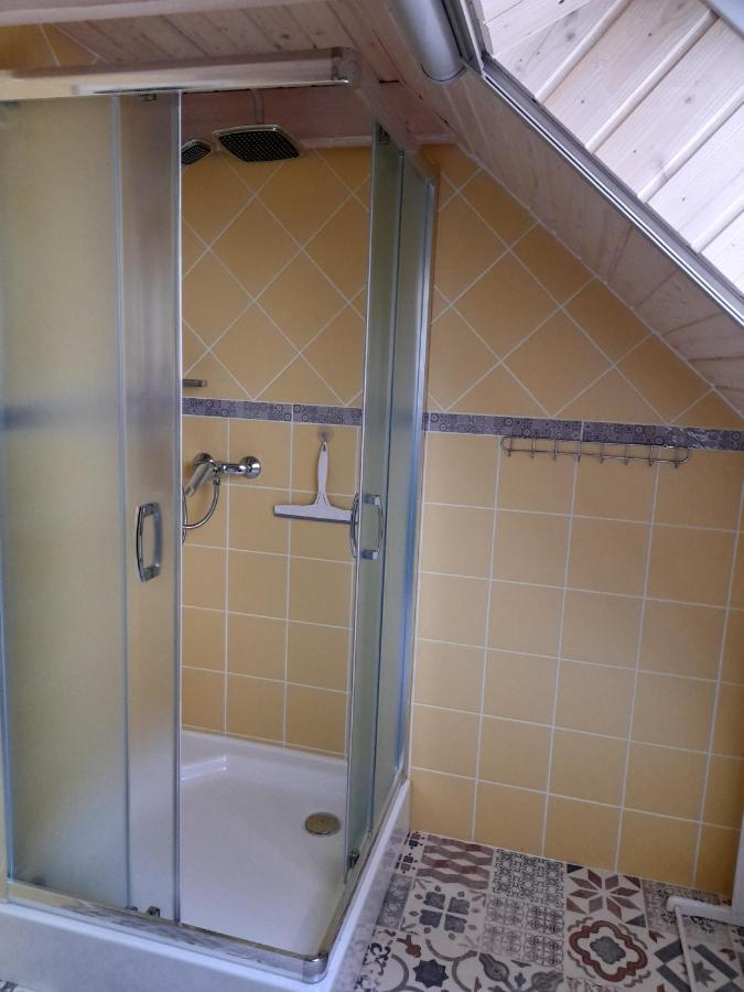 Guest House Vidravar Tabdi Ngoại thất bức ảnh