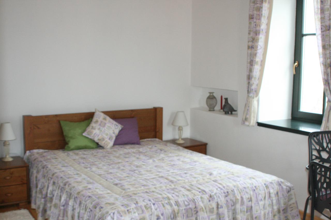 Guest House Vidravar Tabdi Phòng bức ảnh